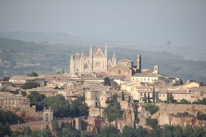 Orvieto, the Cathedral with golden mosaics and the medieval city – Private Tour - Who this private tour suits best