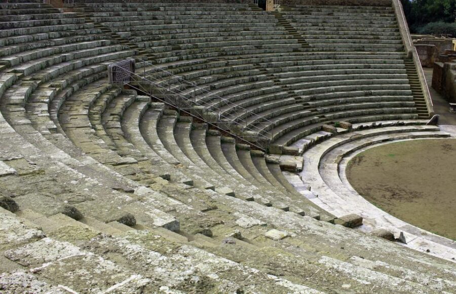 Ostia Antica: Small group tour from Rome - Your licensed guide: why this tour feels worth it