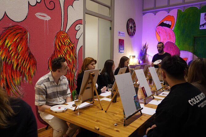 Paint n’ Sip in Rome: Unlimited Wine & Pizza in Piazza Navona - Timing it into your Rome day (before dinner works well)