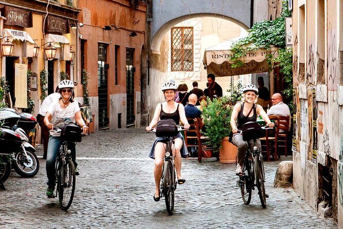 Panoramic Rome Off-the-beaten-track Tour with Cannondale Ebike - Circo Massimo to the Aventine viewpoint: a calmer start