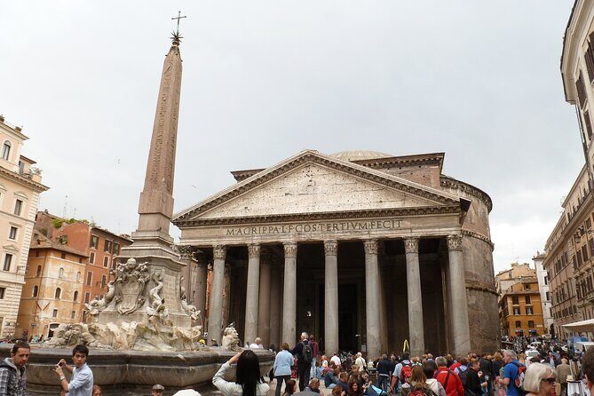 Pantheon Small Group Tour with Skip-The-Line Entry - Small group size (up to 15): better sightlines and better questions