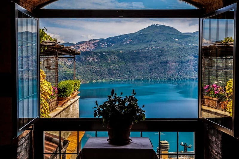 Papal Palace and Secret Garden Ticket and Audio Guide - Where the Pope Escaped: Castel Gandolfo’s Papal Palace setting