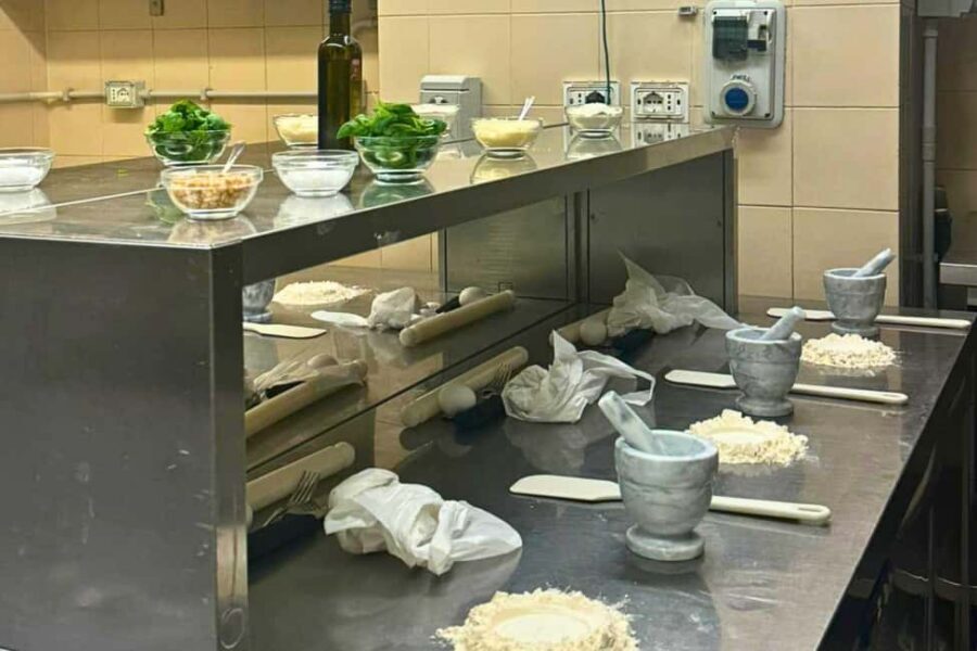 Pasta Cooking Class with Pesto Sauce Making in Rome Center - Who this class is perfect for (and who should skip it)