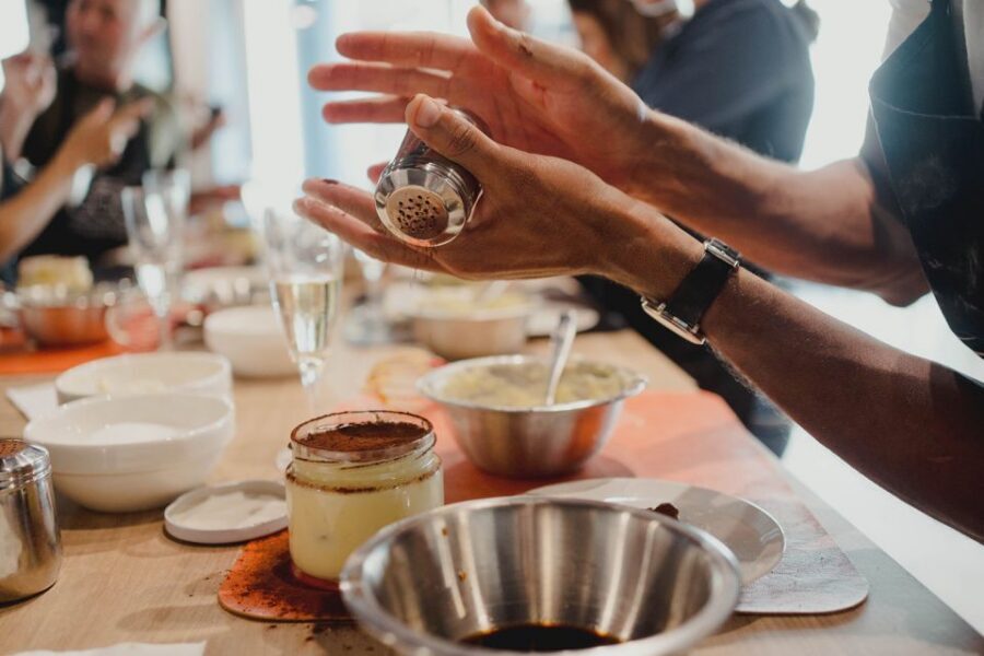 Pasta & Tiramisù making in the heart of Rome - Meeting at iQ Hotel: starting easy near the Opera House