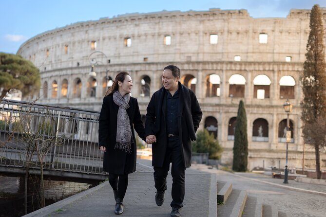 Personalized Photoshoot Outside the Colosseum - Key highlights at a glance