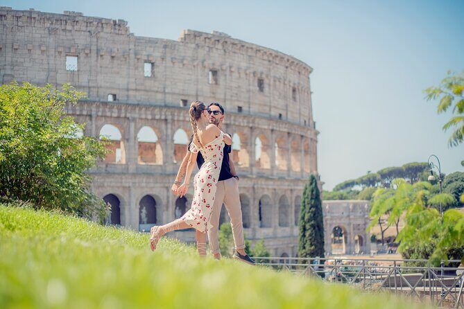 Personalized Photoshoot Outside the Colosseum - How to get better photos without becoming a model