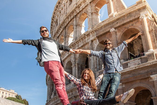 Photographer, Professional Photo shoot - Rome - Posing without stiffness: what a pro should do for you
