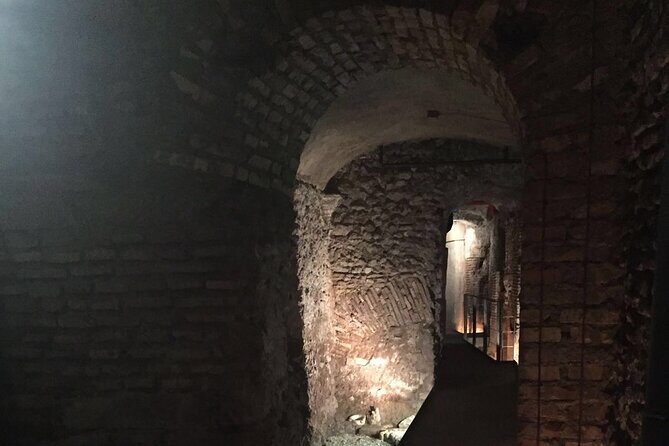 Piazza Navona Underground: Stadium of Domitian EXCLUSIVE TOUR - LIMITED ENTRANCE - Stadium of Domitian Under Piazza Navona: Why This Stops You