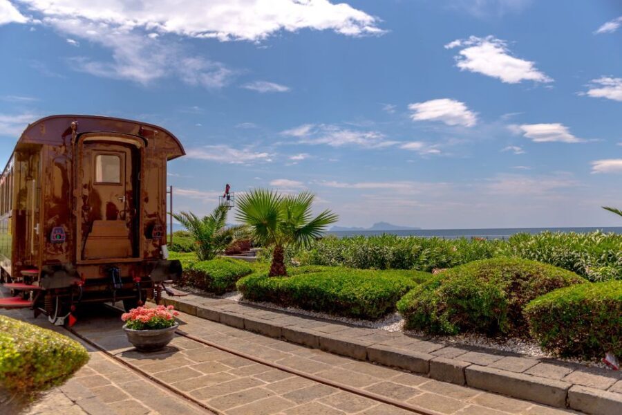 Pietrarsa Railway Museum Guided Tour & Transfer - Skip the Line and Walk Into a Former Locomotive Workshop