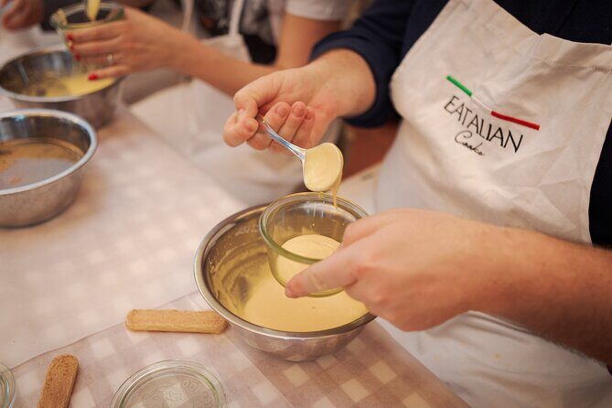 Pizza and Tiramisu Cooking Class in Rome, Piazza Navona - Drinks Included: A Classroom Meal, Not a Bare-Bones Workshop