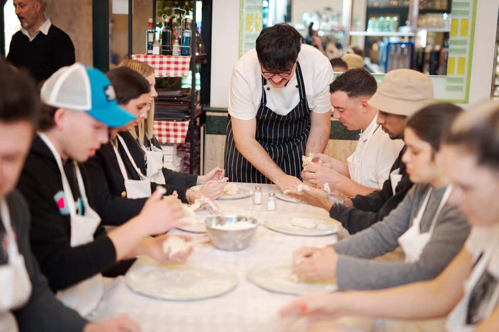 Pizza Cooking Class in Rome - Piazza Navona - Small group (10 max): the attention you’re paying for