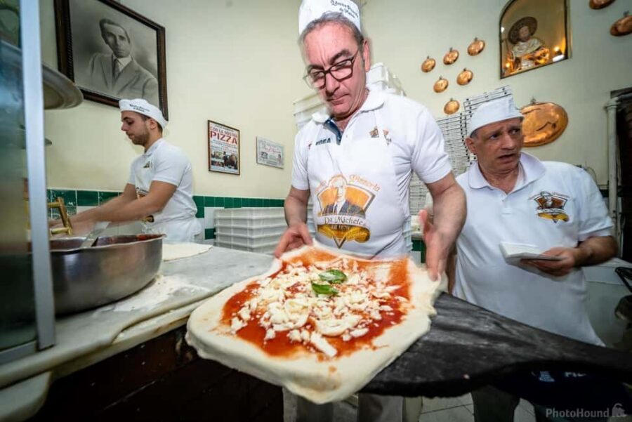 Pizza lesson - The 2-Hour Flow: Knead, Season, Bake, Then Eat What You Made