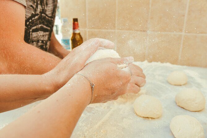 Pizza Making Experience - A smart caution: reliability matters with any meeting-based tour