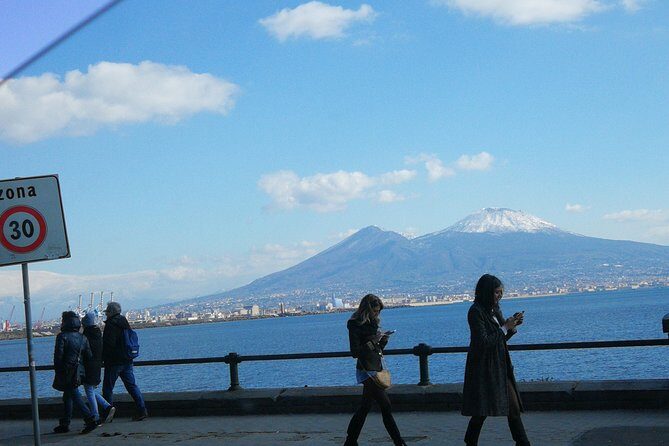 Pizza Tour | Vesuvius & Pompeii included pizza with driver - Vesuvius: Walking Toward the Crater With Tickets in Mind