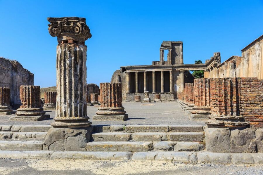 Pompei: Audio guide of the archeological site - Offline listening: how to use the audio file without stress