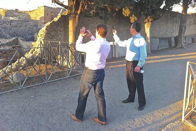 Pompei Guided Tour at Sunset - What you’re really paying for: a licensed guide, not just access