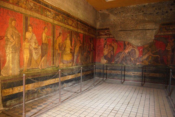 POMPEI Half Day TOUR - Departure from NAPLES Centre (TICKET INCLUDED) - A tight, early schedule that actually works