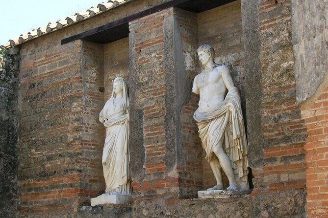 Pompei three hours with an expert guide - Street of Abundance: the city’s main road in context