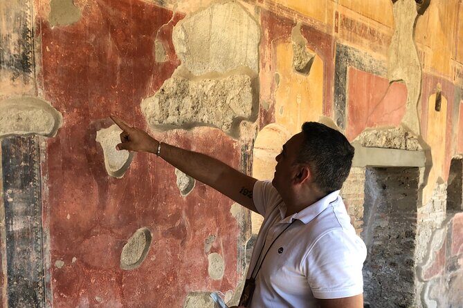 Pompei three hours with an expert guide - Thermopolis: the snack-stop detail that clicks