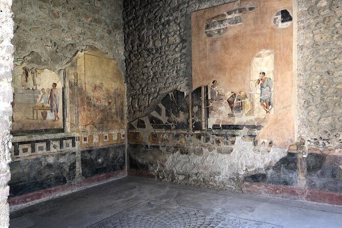 Pompei three hours with an expert guide - Classic and newly discovered areas: why this route feels different