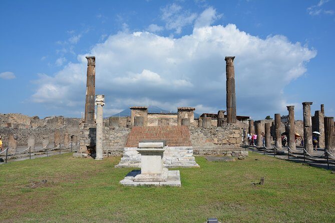 Pompeii: 2 Hour Private Tour with an Archeologist Guide - Should You Book This Pompeii Private Tour?