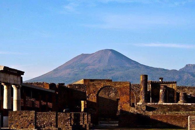 Pompeii: 2 Hour Private Tour with an Archeologist Guide - Inside the Archaeological Park: What You Actually See in ~2 Hours