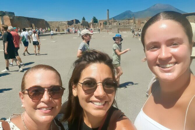 Pompeii 2 hours Private guided tour, A JOURNEY THROUGH THE TIME - The Roman Streets Start the Story Fast