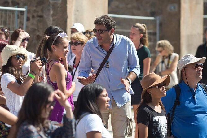 Pompeii 3 Hours Walking Tour Led by an Archaeologist - Why an archaeologist-led Pompeii walk makes sense