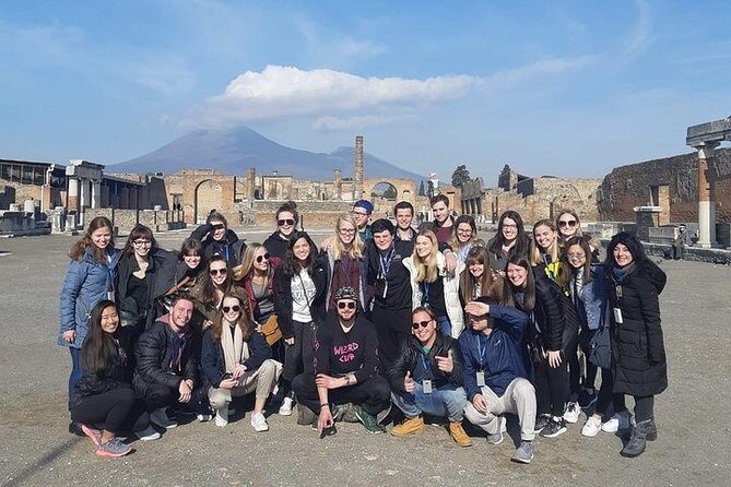Pompeii 360° - 4-hour tour with an expert Guide in archaeology - Meeting at Piazza Esedra and handling the ticket reality