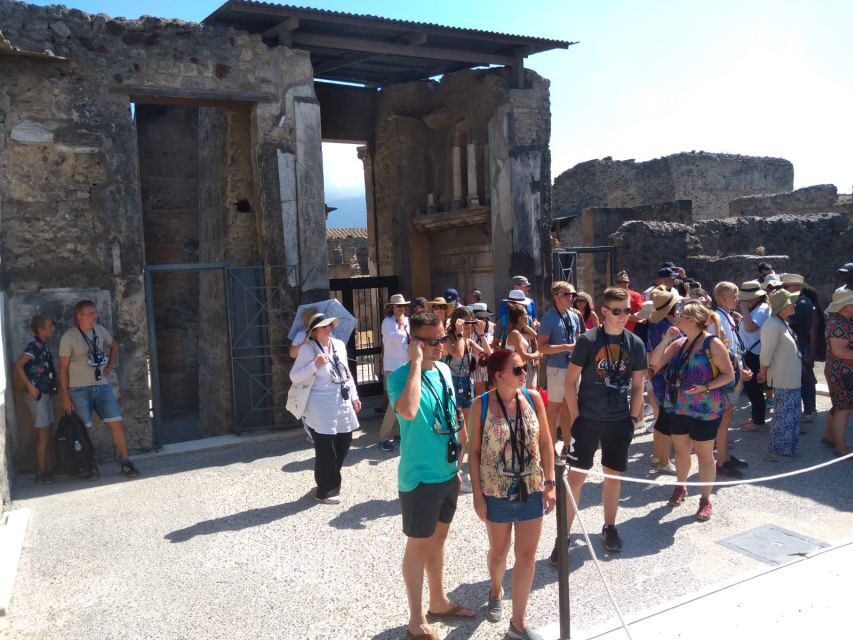 Pompeii: 3D Walking Tour with Entry Ticket - Practical tips for doing Pompeii without losing your mind