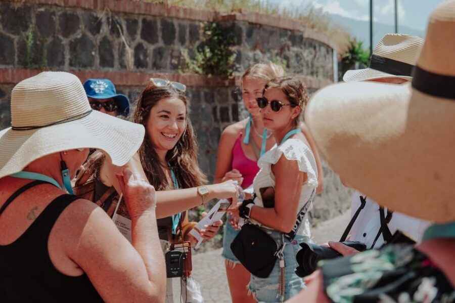 Pompeii 3hours Villa of Mysteries tour with an Archaeologist - Small-group pacing: how you get Pompeii without the total crowd chaos