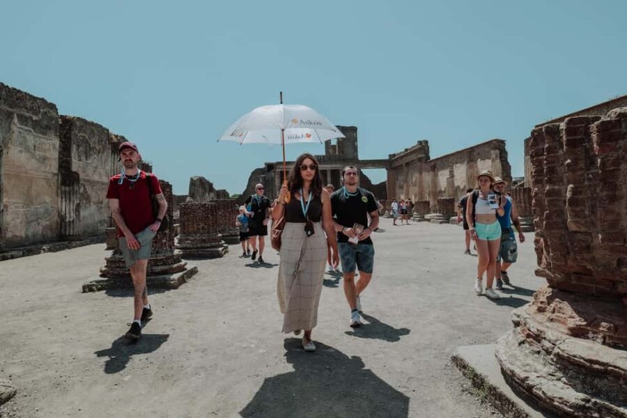 Pompeii 3hours Villa of Mysteries tour with an Archaeologist - Timing the route to keep your brain switched on