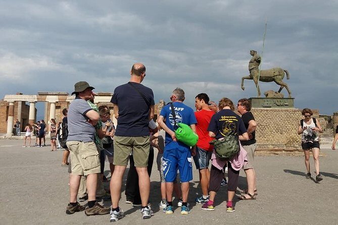 Pompeii Ancient City Walking Tour – Italian & English Guide - Group size, pace, and language: what to expect on the ground