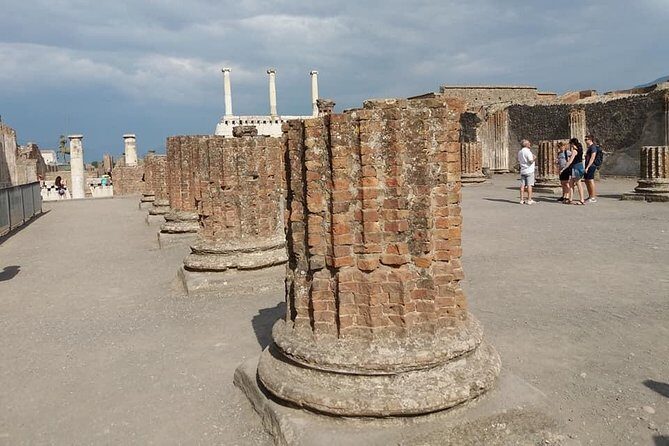 Pompeii Ancient City Walking Tour – Italian & English Guide - Should you book? My quick decision guide