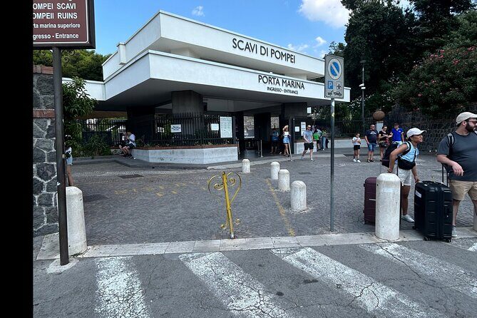 Pompeii and Amalfi coast day tour - Sorrento stop: an easy town break with real character
