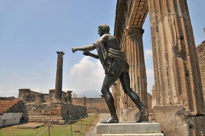 Pompeii and Herculaneum day trip - Pompeii’s small museum stop: Antiquarium