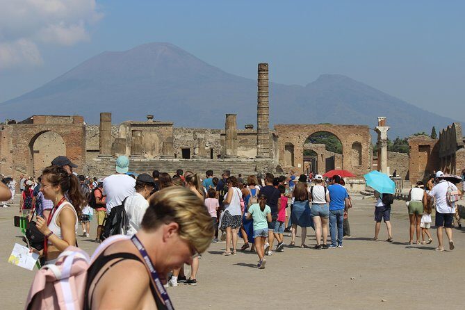 Pompeii and Vesuvius from Naples. Private activity - The crater walk: planning for the 1.5-hour hike