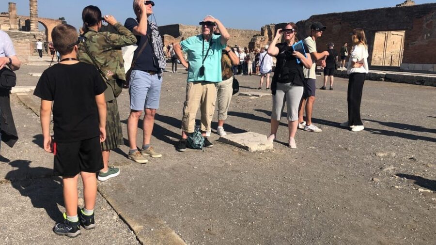 Pompeii: AR Glasses Augmented Reality Tour - Price and Value for $20