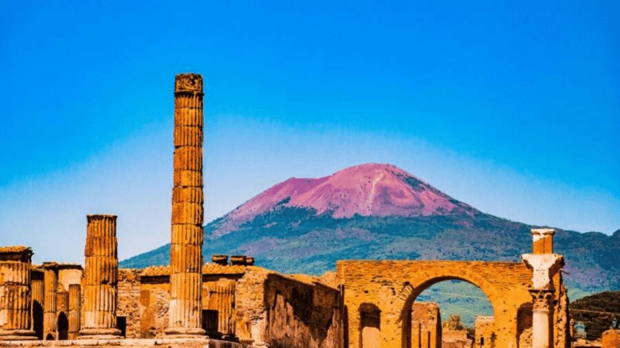 Pompeii Audioguide - TravelMate app for your smartphone - What this Pompeii audio guide feels like in real life