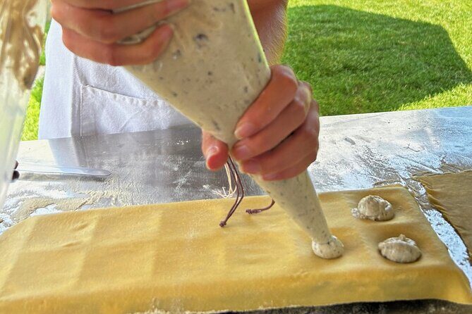 Pompeii Day Tour by Train from Rome with Cooking Class & Lunch - Pompeii’s guided walk: time-stamped streets and the city’s last day