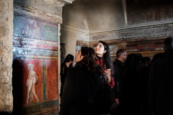 Pompeii excavations: skip-the-line private tour - The public spaces: theaters, gymnasiums, spas, markets