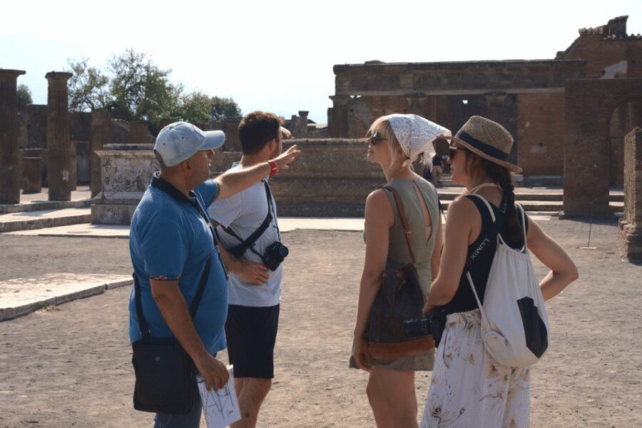 Pompeii: Guided Day Trip to Ruins and 2 Wineries Visits - Key points to know before you go