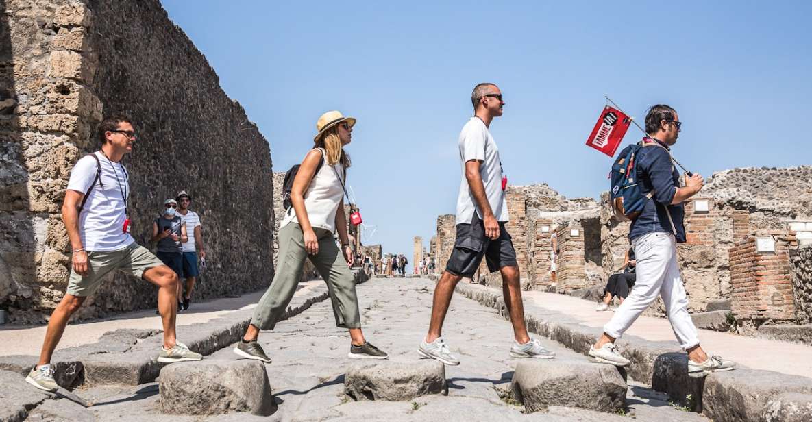 Pompeii: Guided Tour and Skip-the-Line Ticket - Entering Pompeii With Priority: Less Line, More City