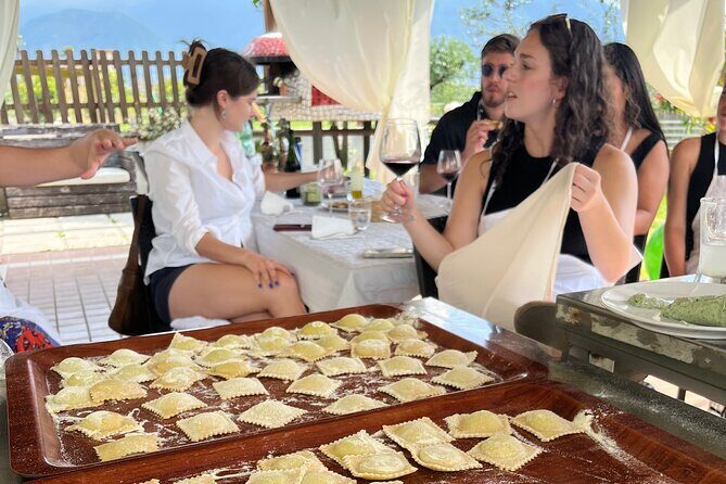 Pompeii: guided tour of the ruins and cooking class fresh pasta - Meeting at Scavi di Pompei and how the day flows