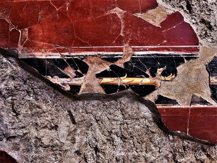 Pompeii: Guided Tour & Skip the Line Ticket - House of the Tragic Poet: Private Space With Public Meaning