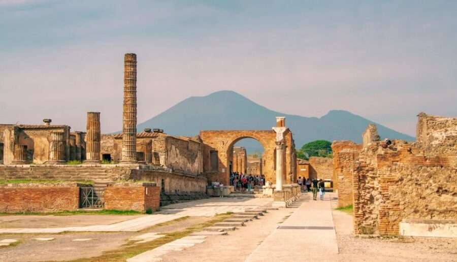 Pompeii Guided Tour with Archaeologist - Plaster casts: getting meaning from what you see