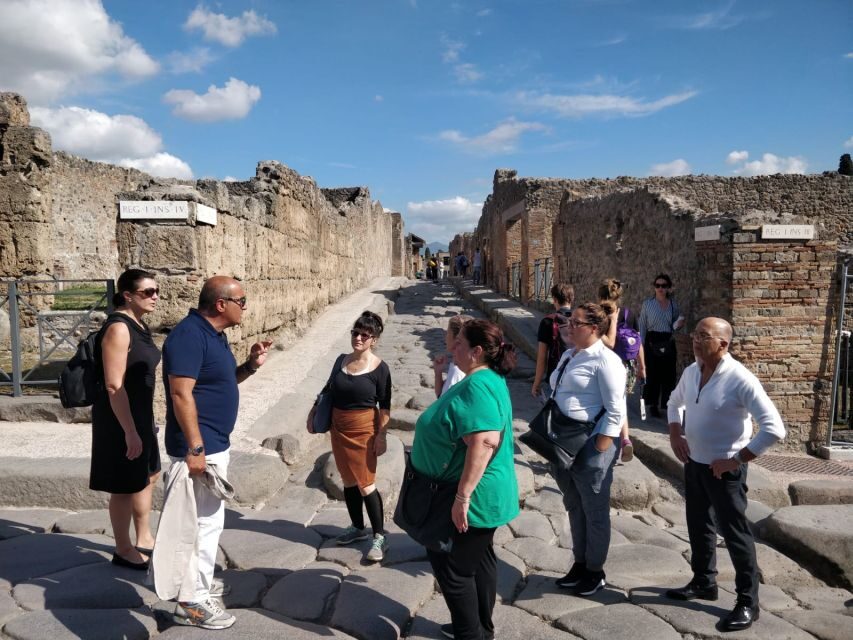 Pompeii Guided Tour with Archeologist - Key highlights worth caring about