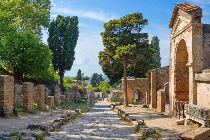 Pompeii & Herculaneum by Train from Rome with Pizza Lunch - Walking, timing, and heat: how to set yourself up for a good day