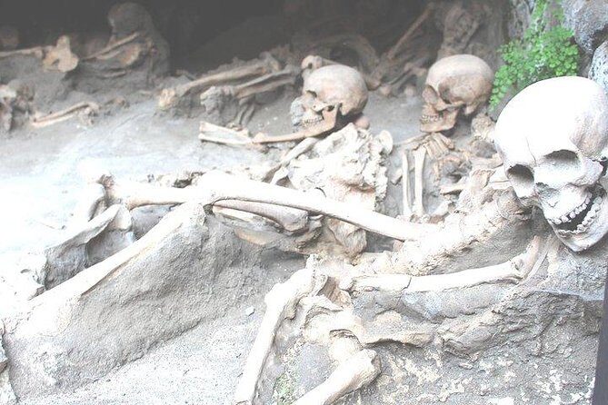 Pompeii & Herculaneum Trip from Rome with Hotel Pick Up & Skip-the-Line Tickets - Stabian Baths: a brief Roman-era stop that breaks up the day