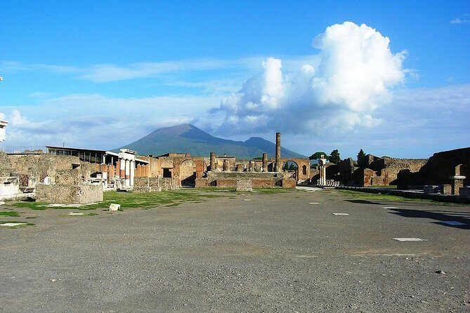 Pompeii: living with the volcano - Should You Book Pompeii: Living with the Volcano?